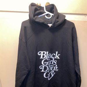 CONART BLACK GIRLS don’t CRY hoodie size: XL
Used
1 OF 2 made